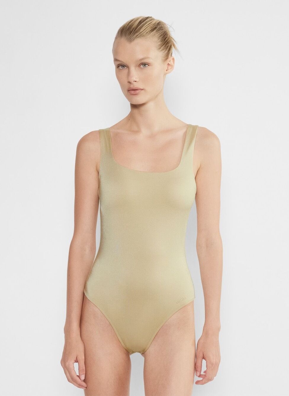 Aritzia Contour Metallic Squareneck Sleeveless Bodysuit Treasure Gold Small NWOT